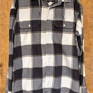 American Eagle Outfitters Black and White Casual Button Down Shirt